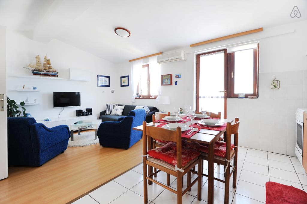 דירות יזרה Apartman Klarin - Old Stone House מראה חיצוני תמונה